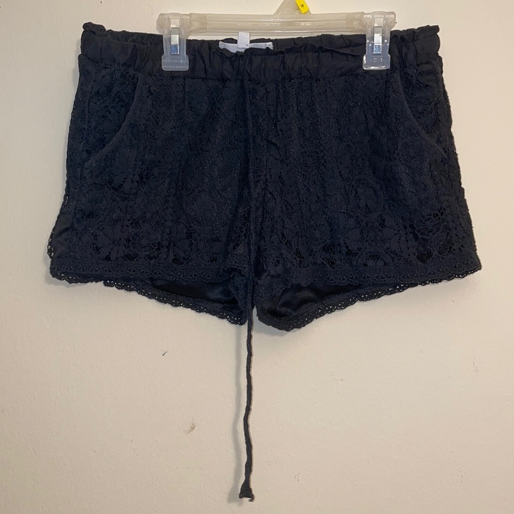 😎Lacy Black Shorts by Rewind - sz M